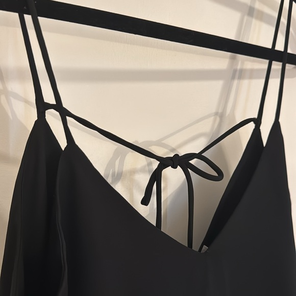 Black BP tie back tank top - Picture 2 of 6